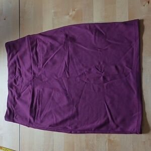 Snag pencil skirt - READ DESCRIPTION FOR SIZING